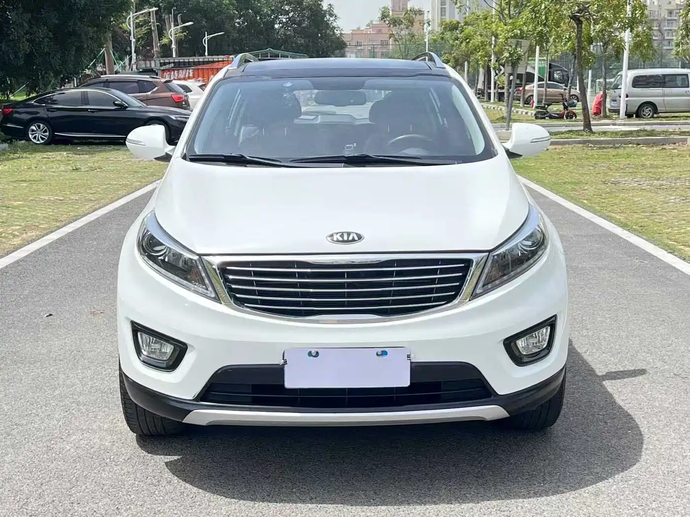 Фото 2 - Kia Sportage