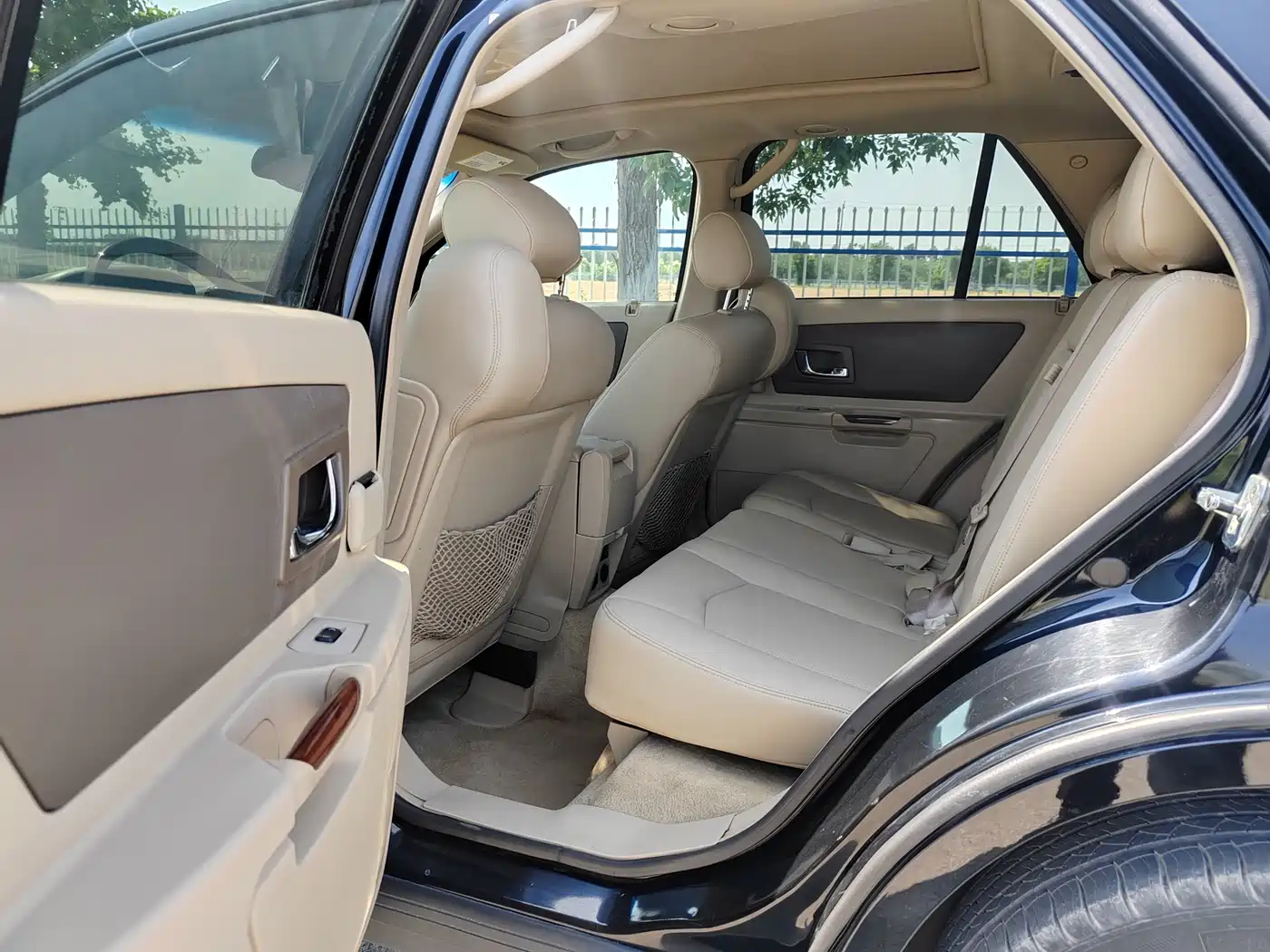 Cadillac SRX 2006 Model 4.6 AWD Ultra Luxury фото 10