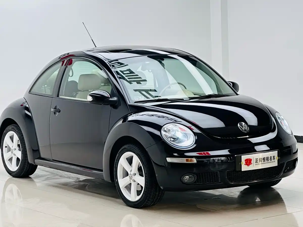 Volkswagen Beetle 2008 1.8T AT Luxury фото 4