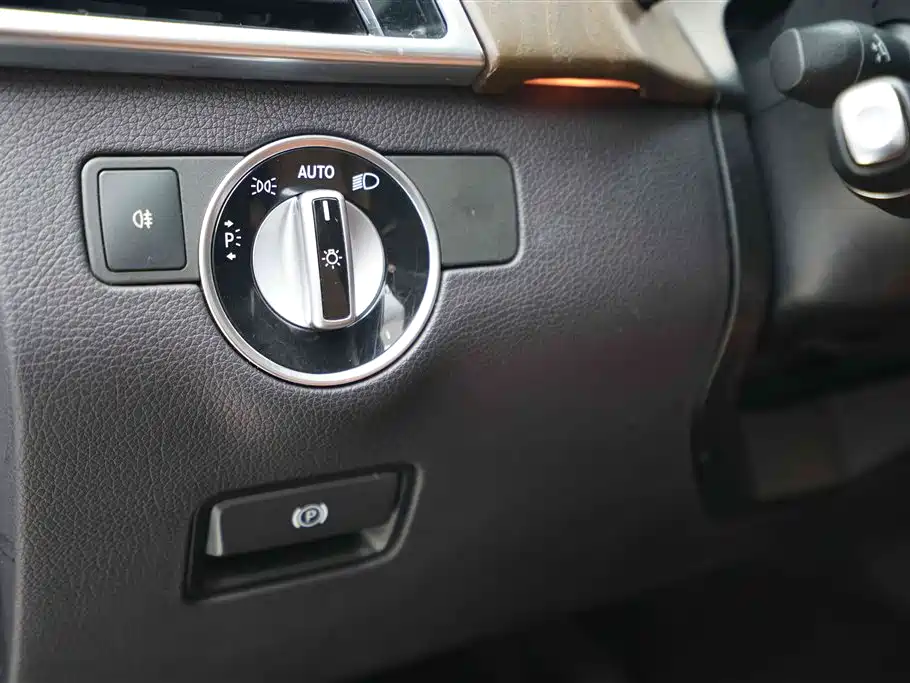 Mercedes-Benz GLS 2016 GLS 500 4MATIC фото 6