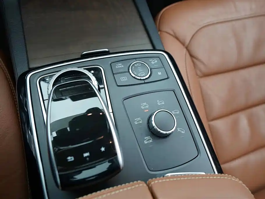 Mercedes-Benz GLS 2016 GLS 500 4MATIC фото 9