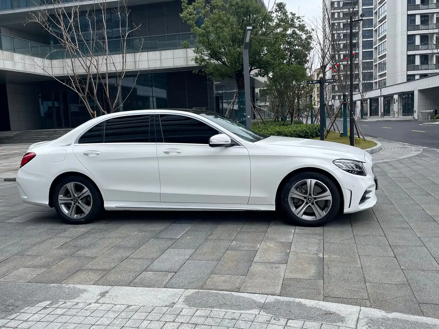 Mercedes-Benz C-Class 2019 C 260 L Sport фото 4