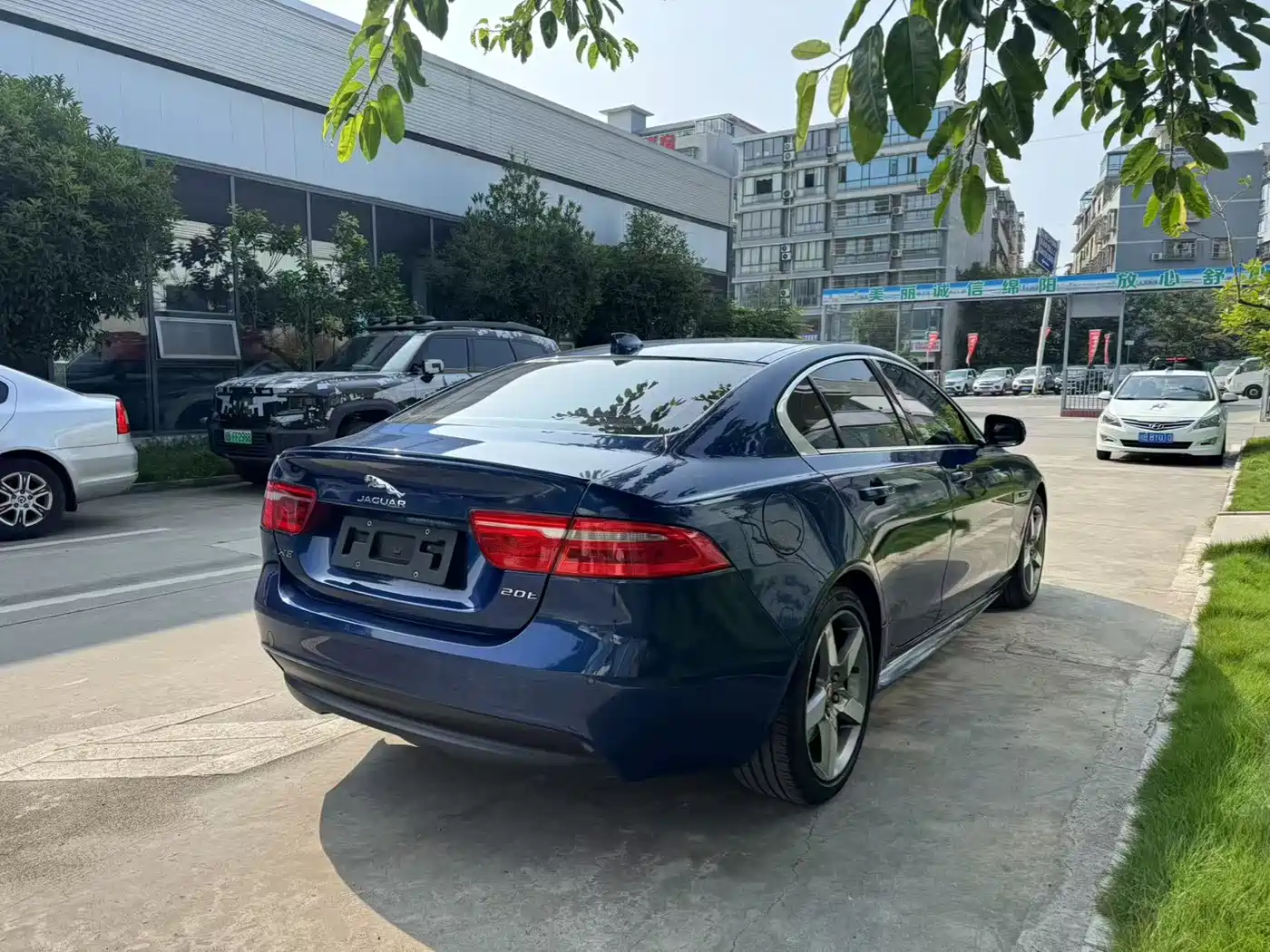 Jaguar XE 2016 2015 2.0T 200PS R-Sport