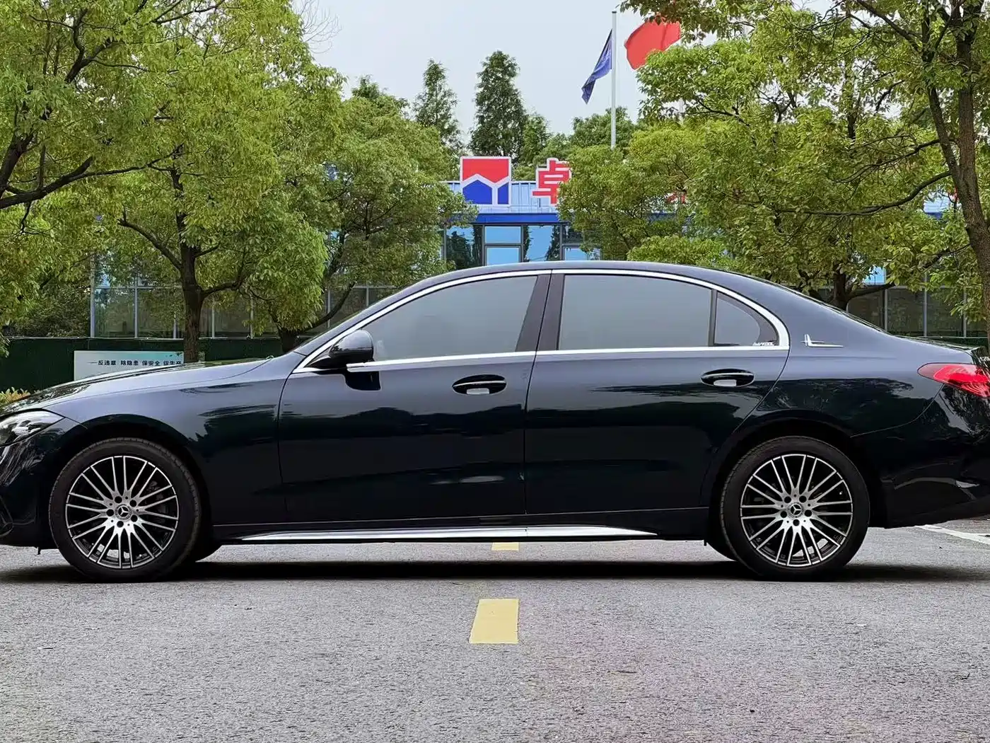 Mercedes-Benz C-Class 2023 C 260 L Sport фото 8