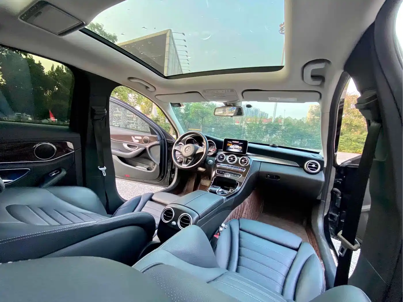 Mercedes-Benz C-Class 2016 C 200 L фото 8