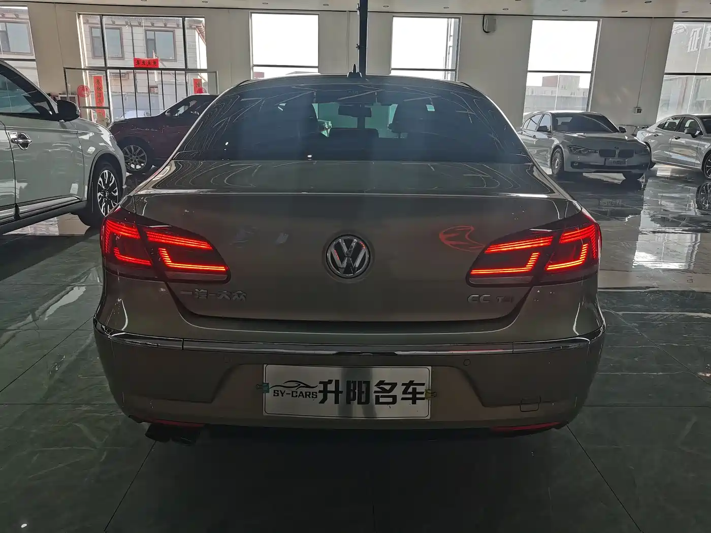 Volkswagen FAW-Volkswagen CC 2016 Model 1.8TSI Luxury фото 10