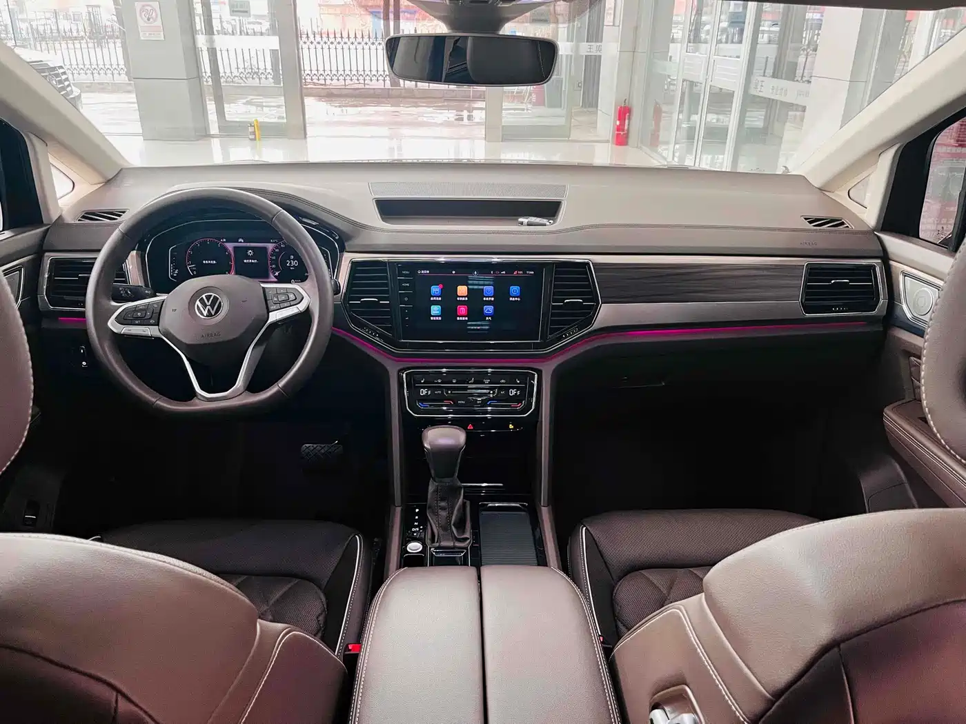 Volkswagen Viloran 2020 380TSI Premium фото 24