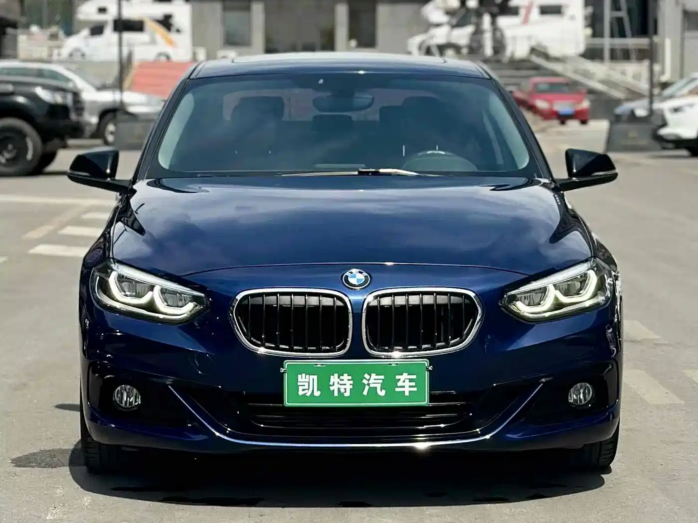 BMW 1 Series 2018 Facelift 118i Sport фото 2