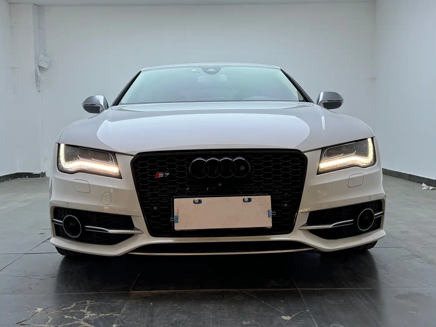 Audi S7 2013 4.0 TFSI quattro фото 2