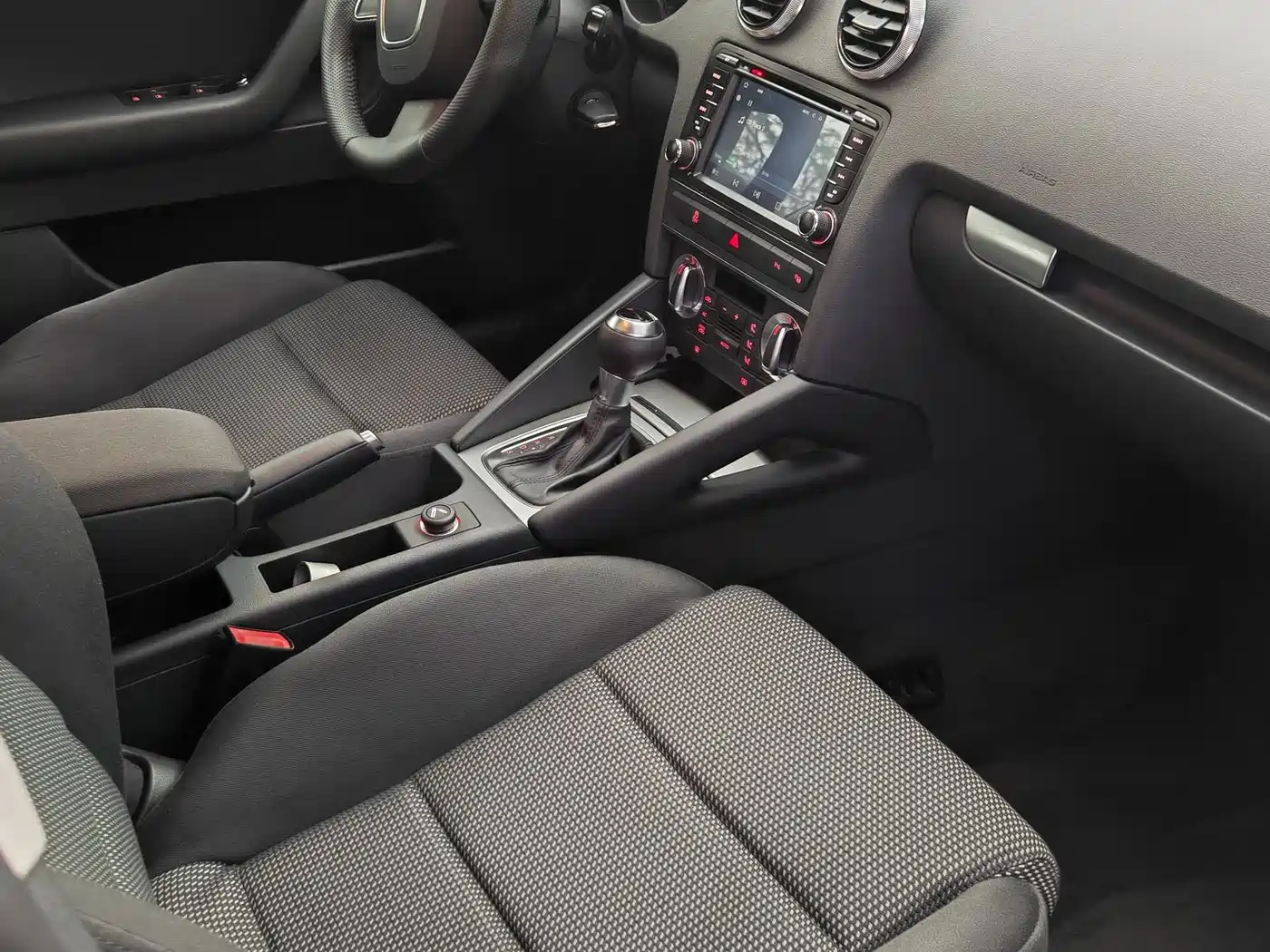 Audi A3 (Import) 2012 Model Sportback 1.8T Prestige Type фото 10