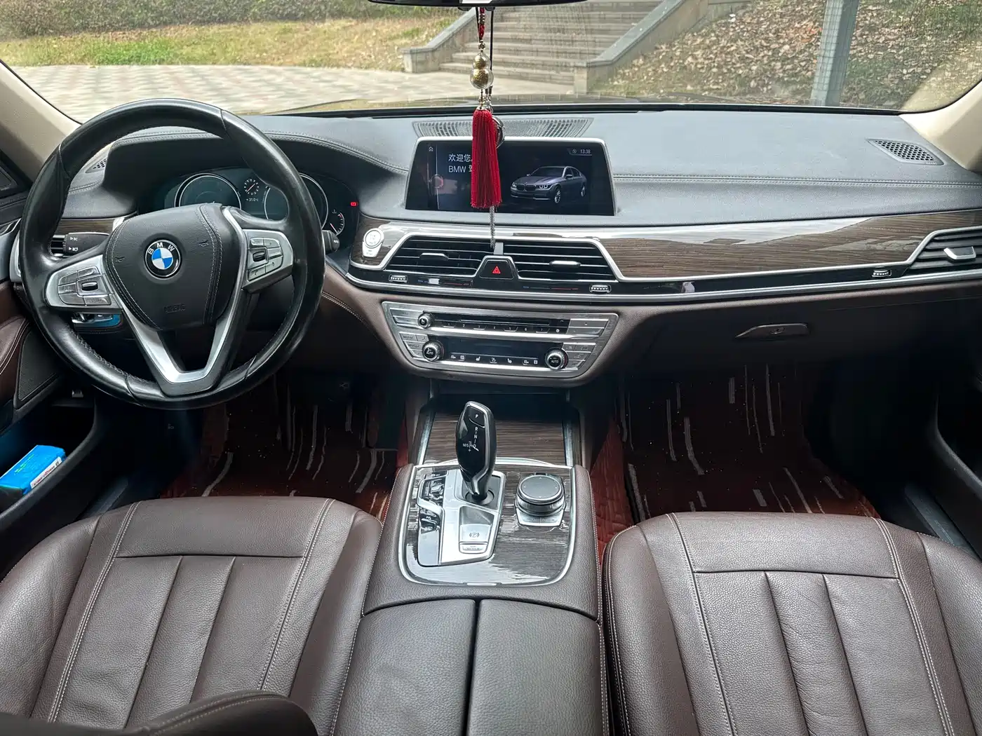 BMW 7 Series 2016 730Li Luxury фото 7