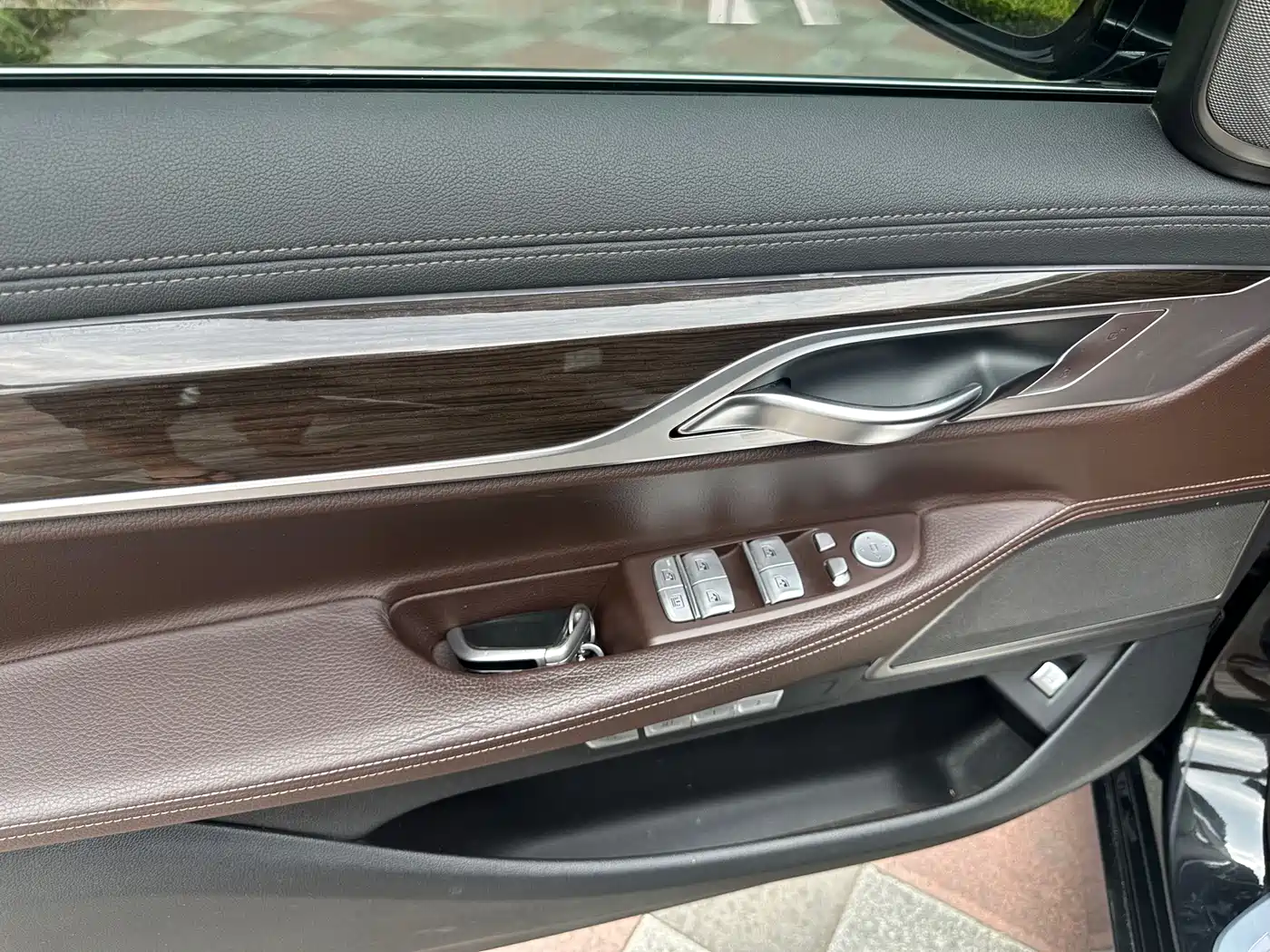 BMW 7 Series 2016 730Li Luxury фото 15