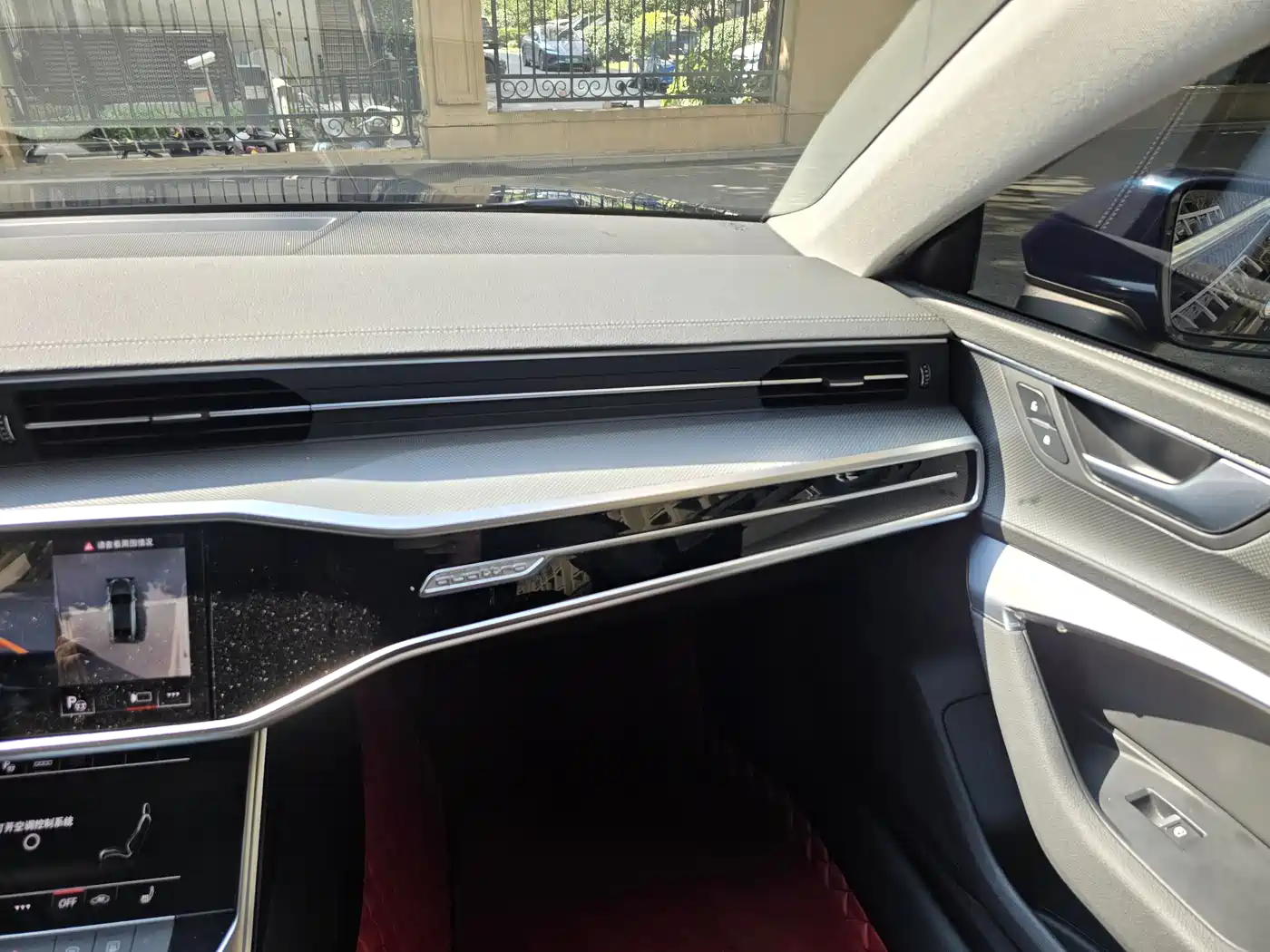 Audi A7L 2024 45TFSI quattro S-line Vision Edition Crystal Package фото 12