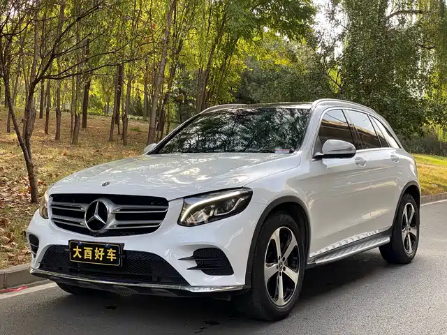 MERCEDES-BENZ GLC