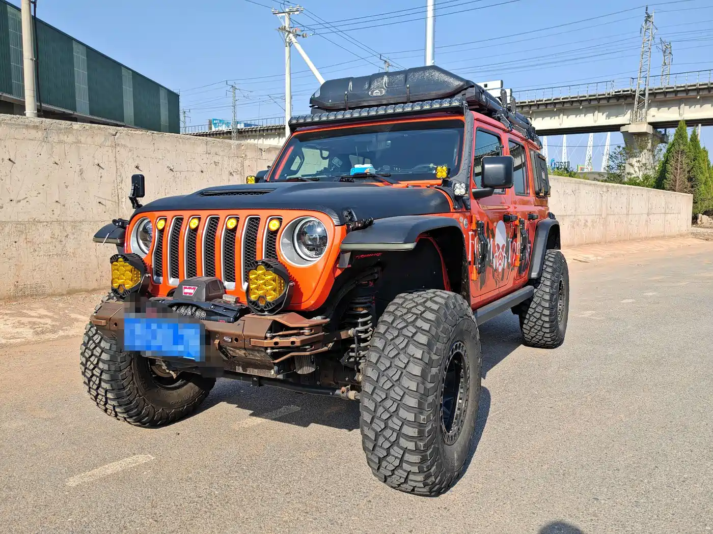 Фото 1 - Jeep Wrangler