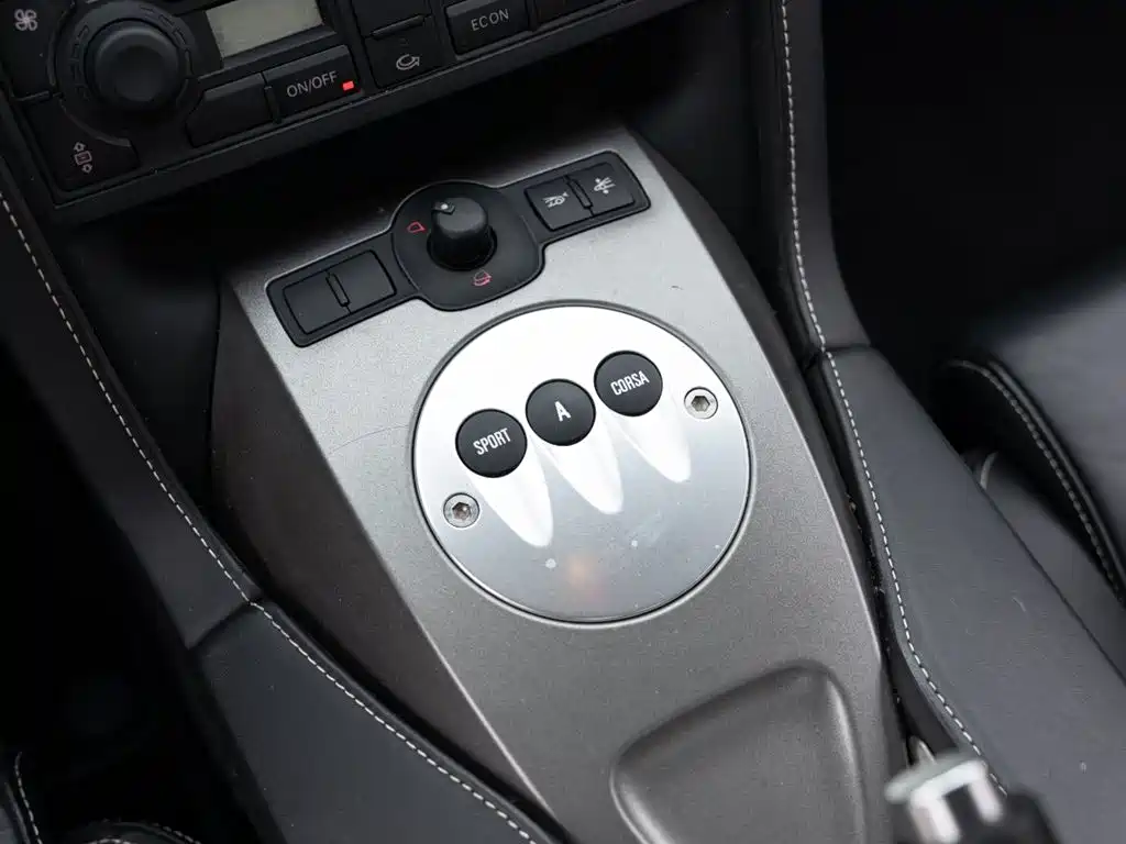 Lamborghini Gallardo 2010 LP 550-2 Standard Edition фото 17