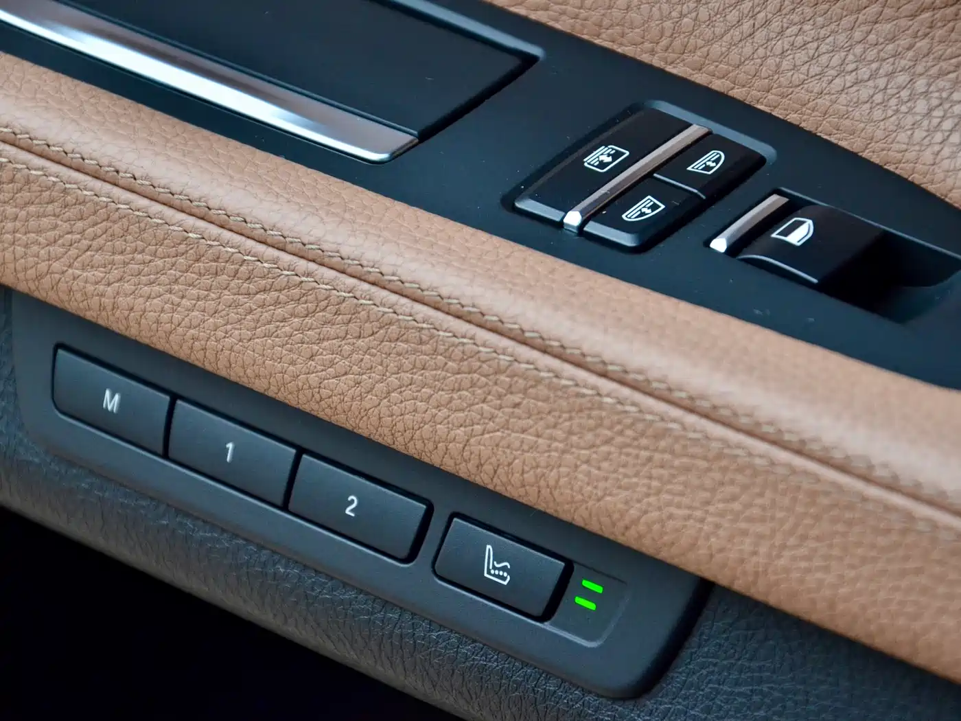 BMW 7 Series 2013 Model 730Li Luxury фото 18