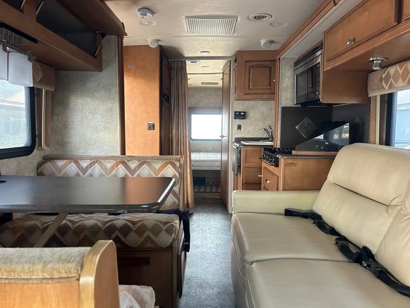 Ford E350 2011 5.4L Platinum Limited Edition фото 13