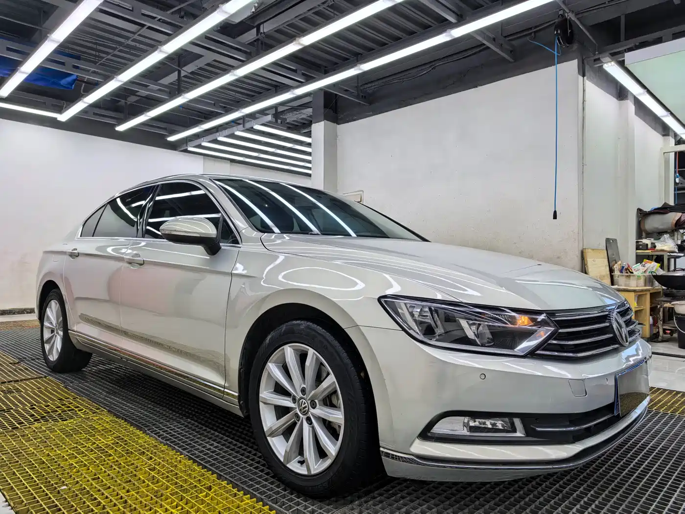 Volkswagen Magotan 2017 330TSI DSG Leading фото 16