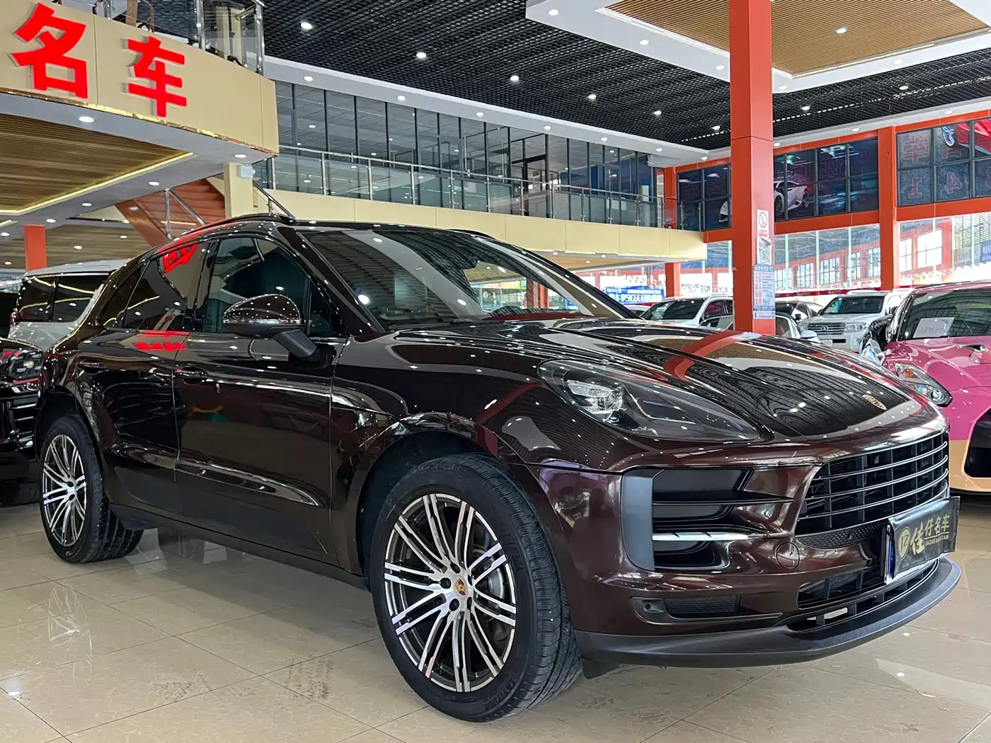 Porsche Macan 2018 Macan 2.0T фото 3