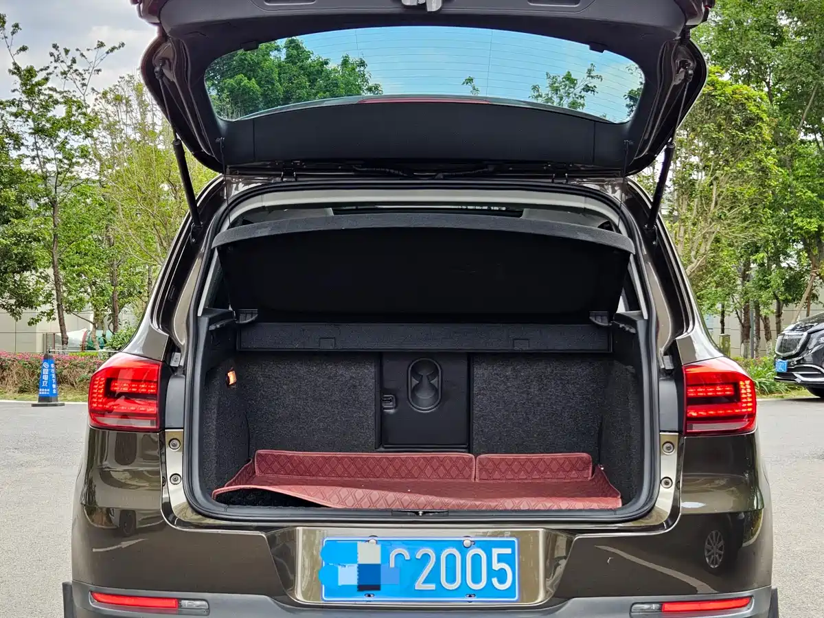 Volkswagen Tiguan 2015 1.8TSI Manual 2WD Limited Edition фото 19