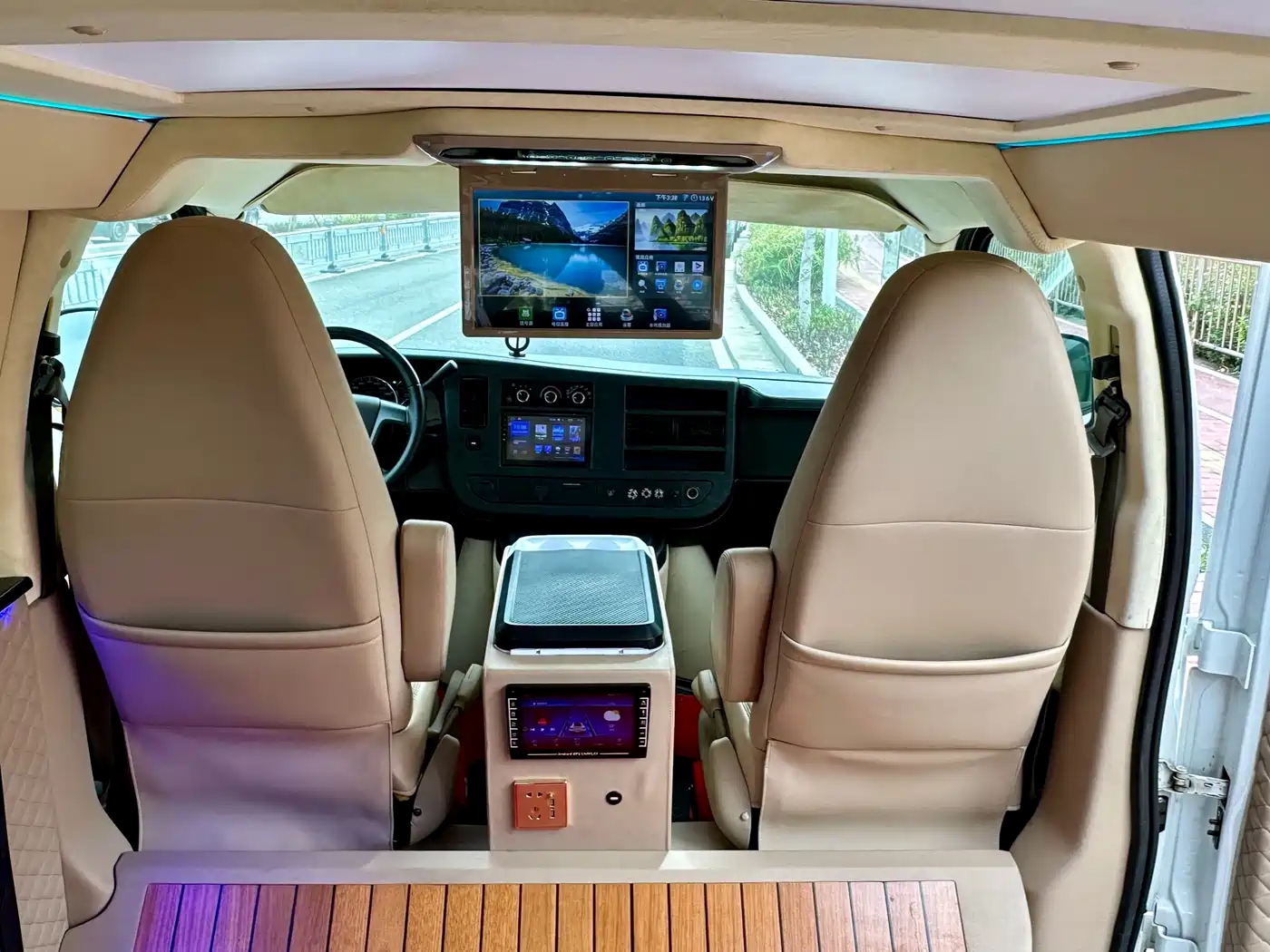 GMC Savana 2014 2014 5.3L AWD Leader Edition