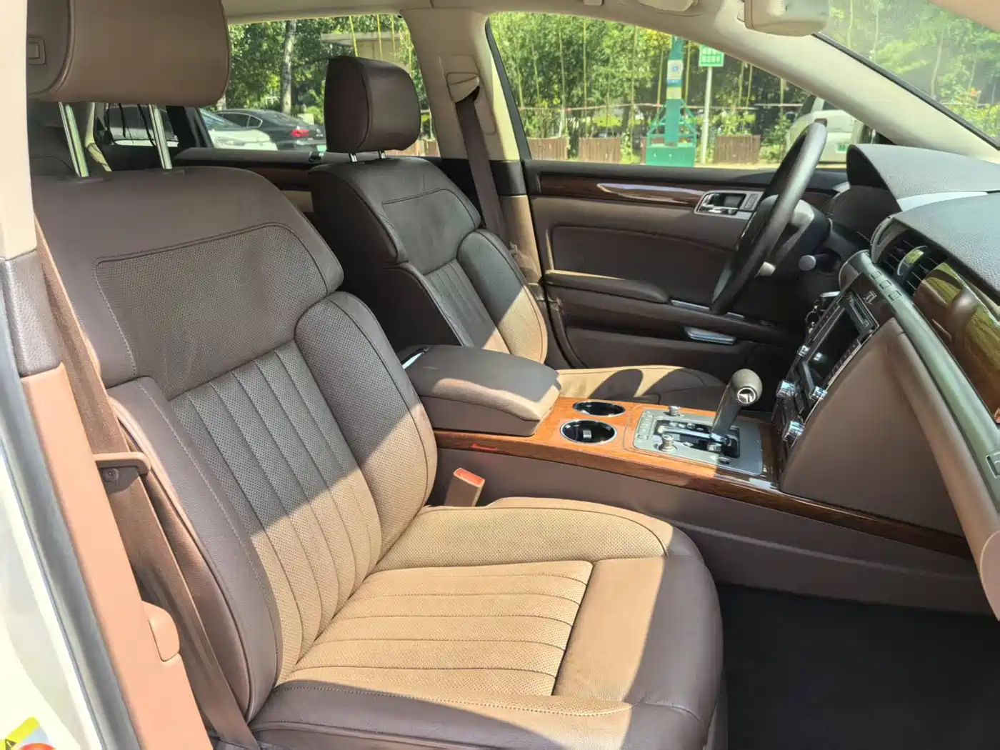 Volkswagen Phaeton 2012 3.0L Business фото 7