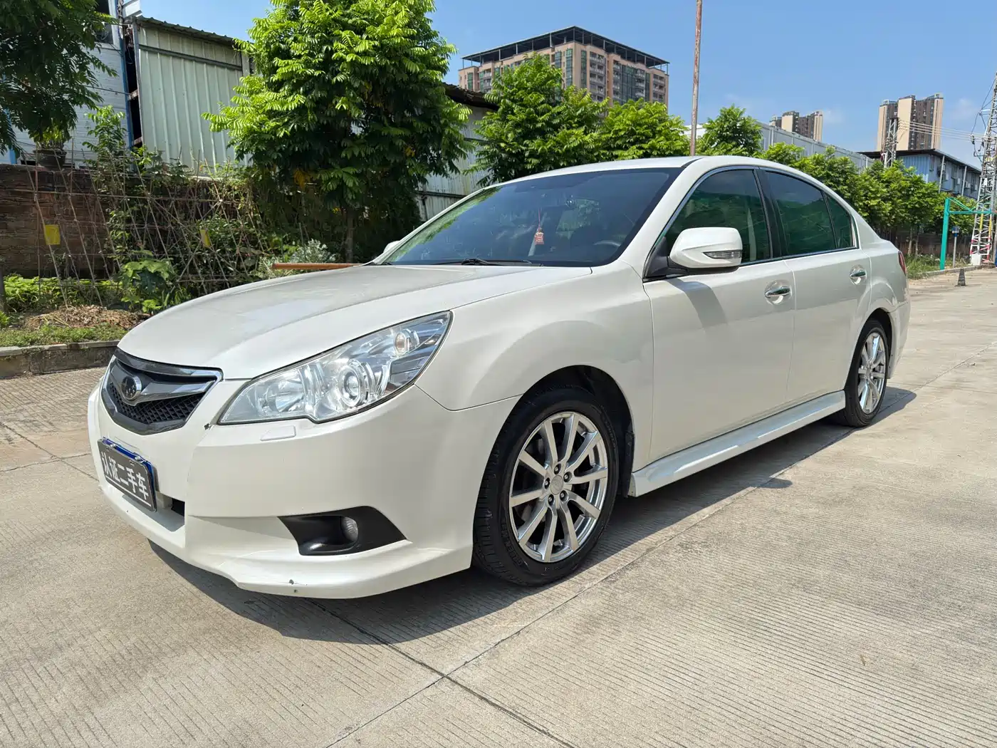 Subaru Legacy 2010 Model 2.5i Luxury Edition