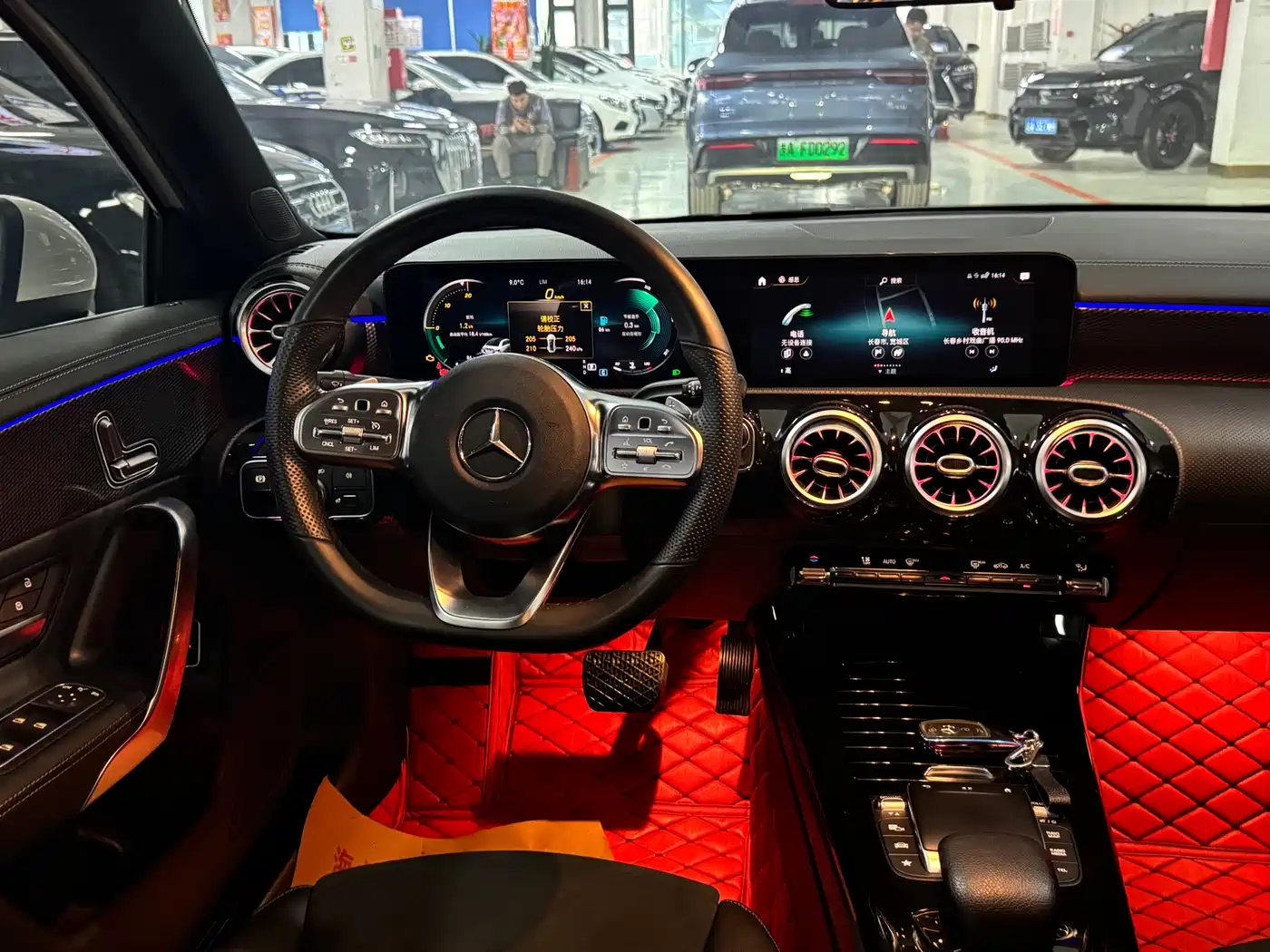 Mercedes-Benz A-Class 2021 A 200 L Sport Sedan Fashion Edition фото 8