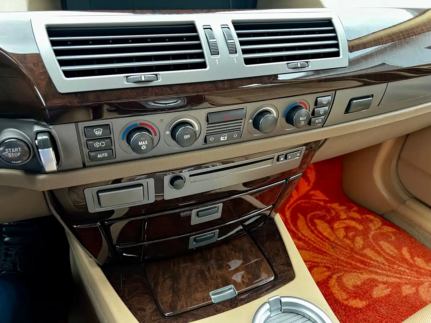 BMW 7 Series 2004 730Li фото 13