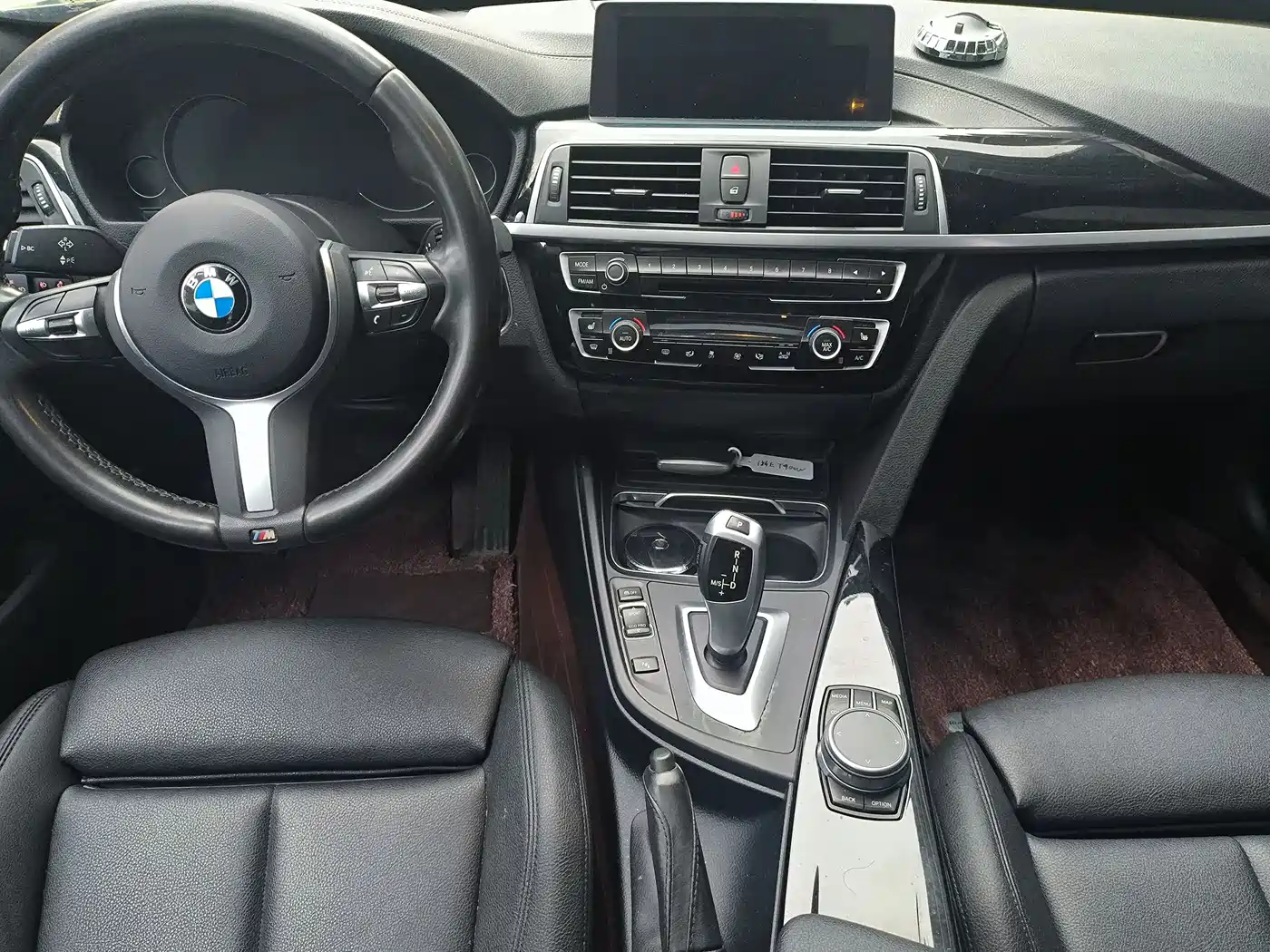 BMW 3 Series GT 2019 320i M Sport Package фото 16