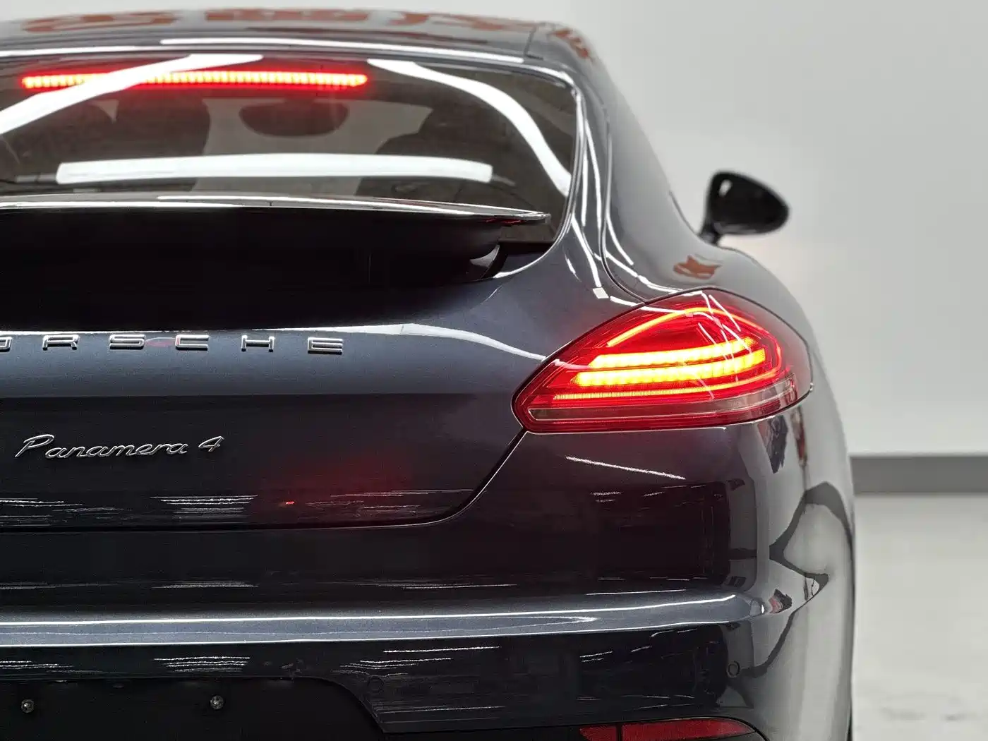 Porsche Panamera 2014 Panamera 4 3.0T фото 7