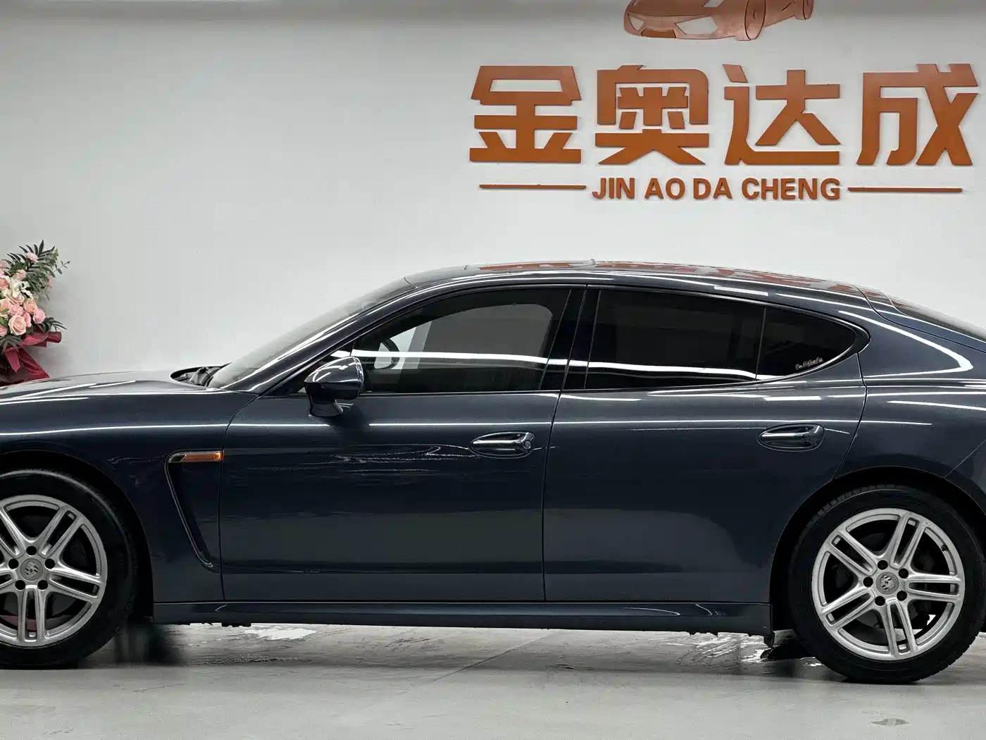 Porsche Panamera 2014 Panamera 4 3.0T фото 8