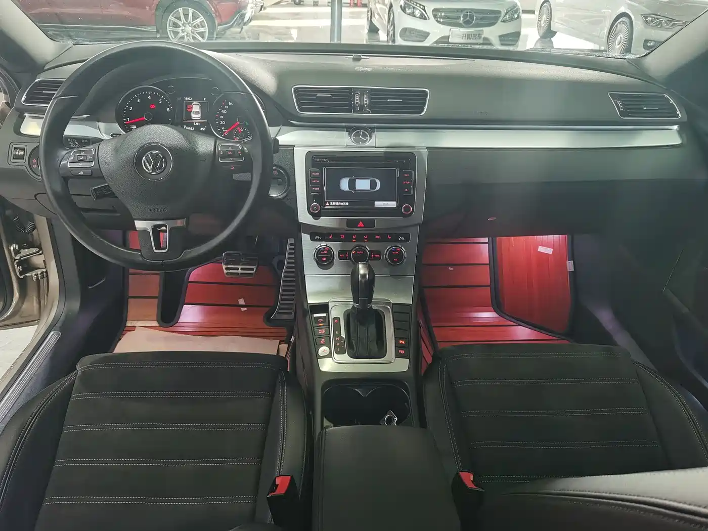 Volkswagen FAW-Volkswagen CC 2016 Model 1.8TSI Luxury фото 5