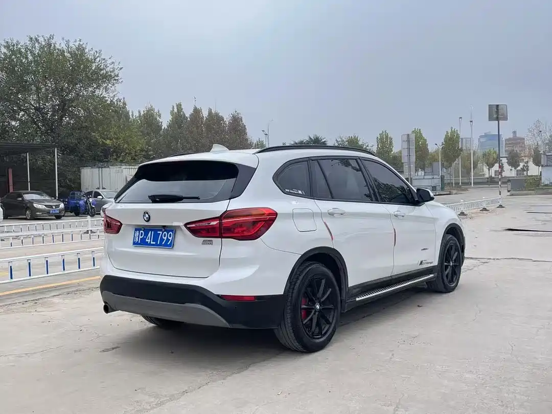 BMW X1 2018 sDrive18Li Fashion Model фото 6