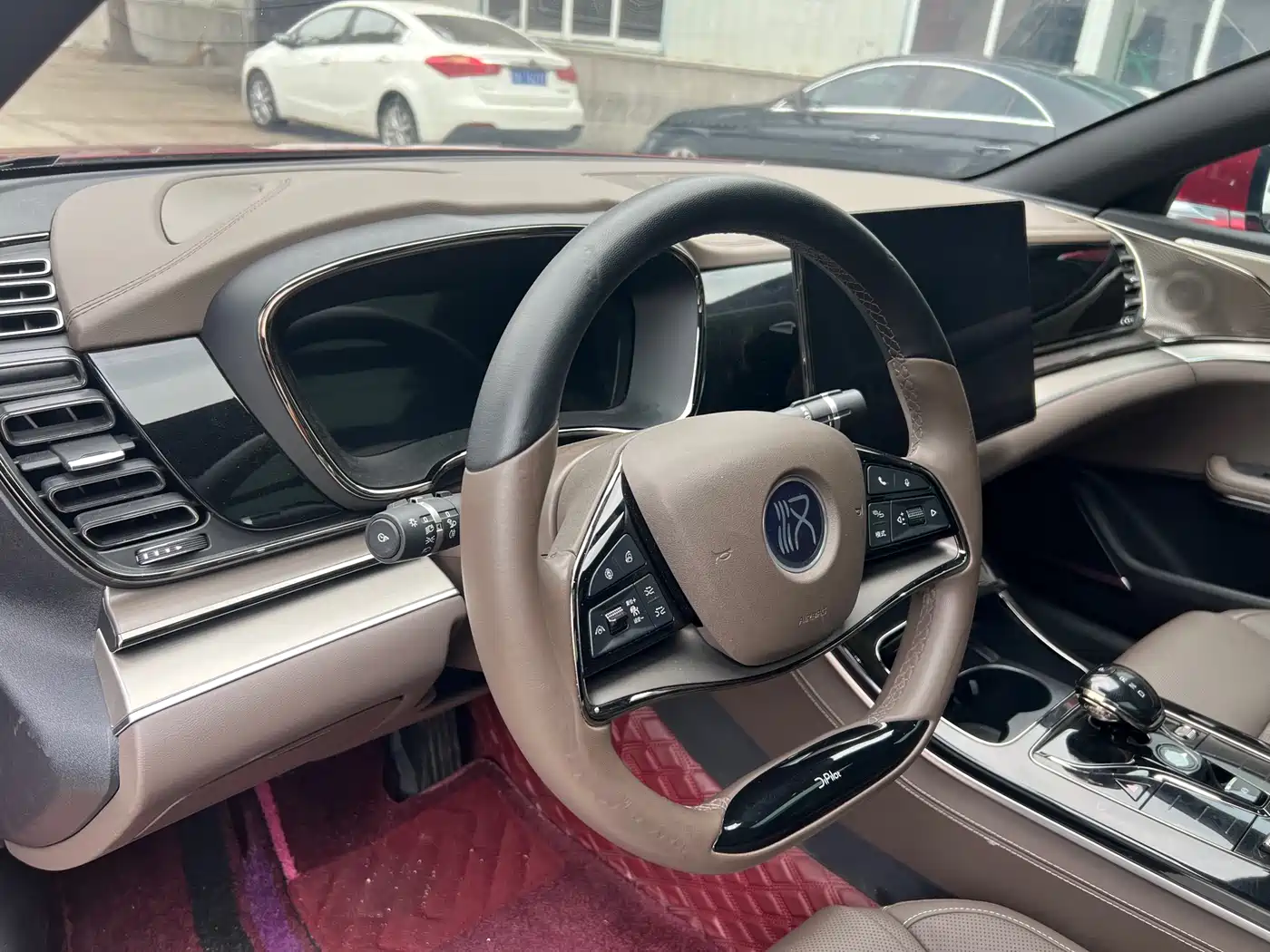 BYD Han 2022 DM-i 121KM Premium Edition фото 12