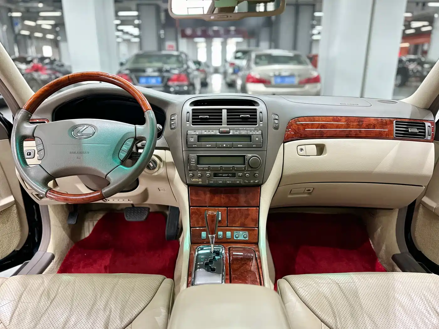 Lexus LS фото 14