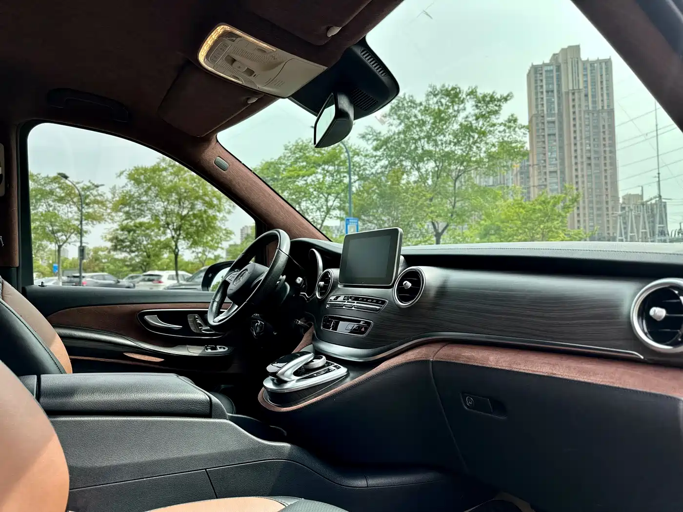 Mercedes-Benz V-Class 2018 V 260 L Premium Long Version China V фото 5