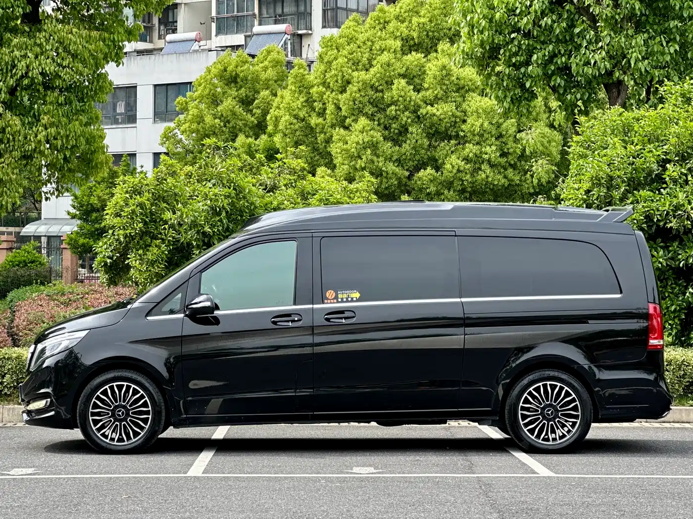 Mercedes-Benz V-Class 2018 V 260 L Premium Long Version China V фото 3