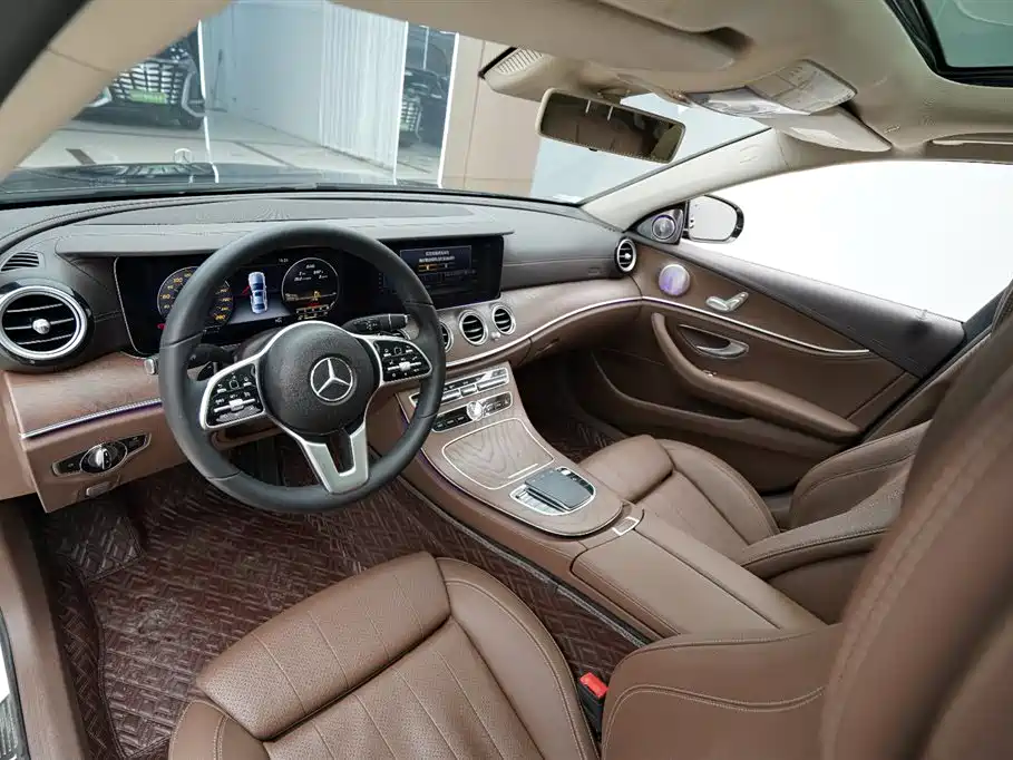 Mercedes-Benz E-Class 2016 E 200 L фото 3