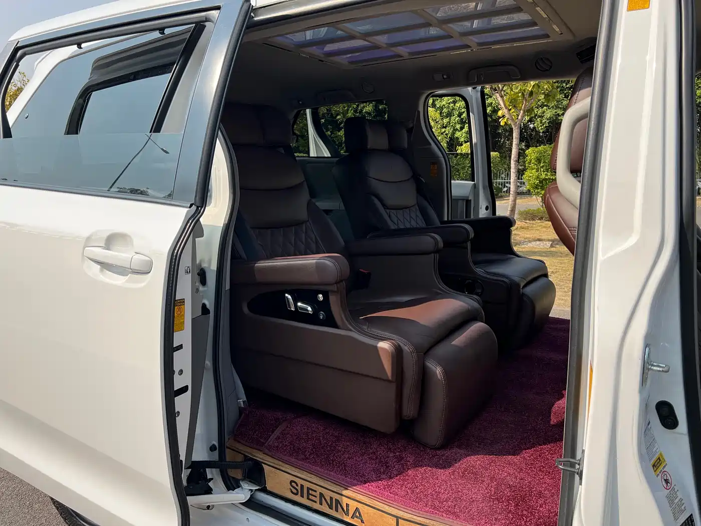 Toyota Sienna 2015 3.5L 4WD L фото 13