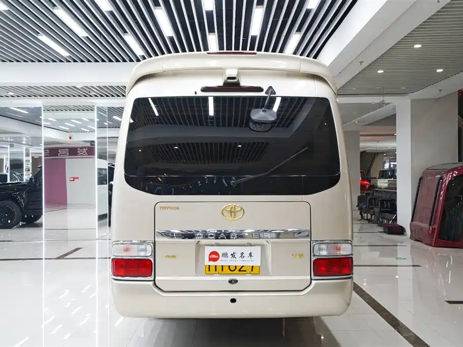 Toyota Coaster 2019 4.0L Premium Vehicle GRB53L-ZCMSK 20-seater 9GR фото 20