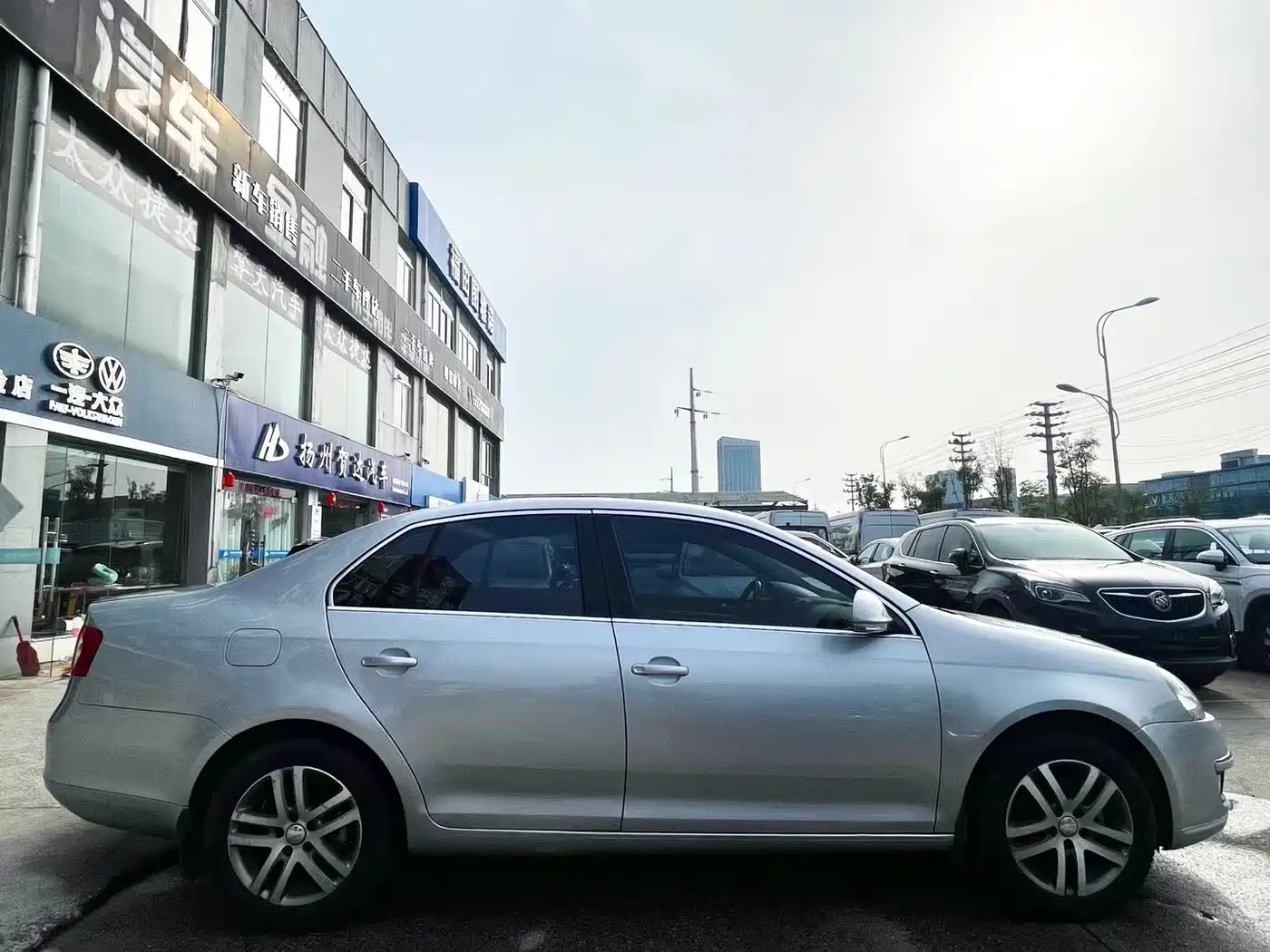Volkswagen Sagitar 2010 1.4TSI Automatic Luxury фото 3