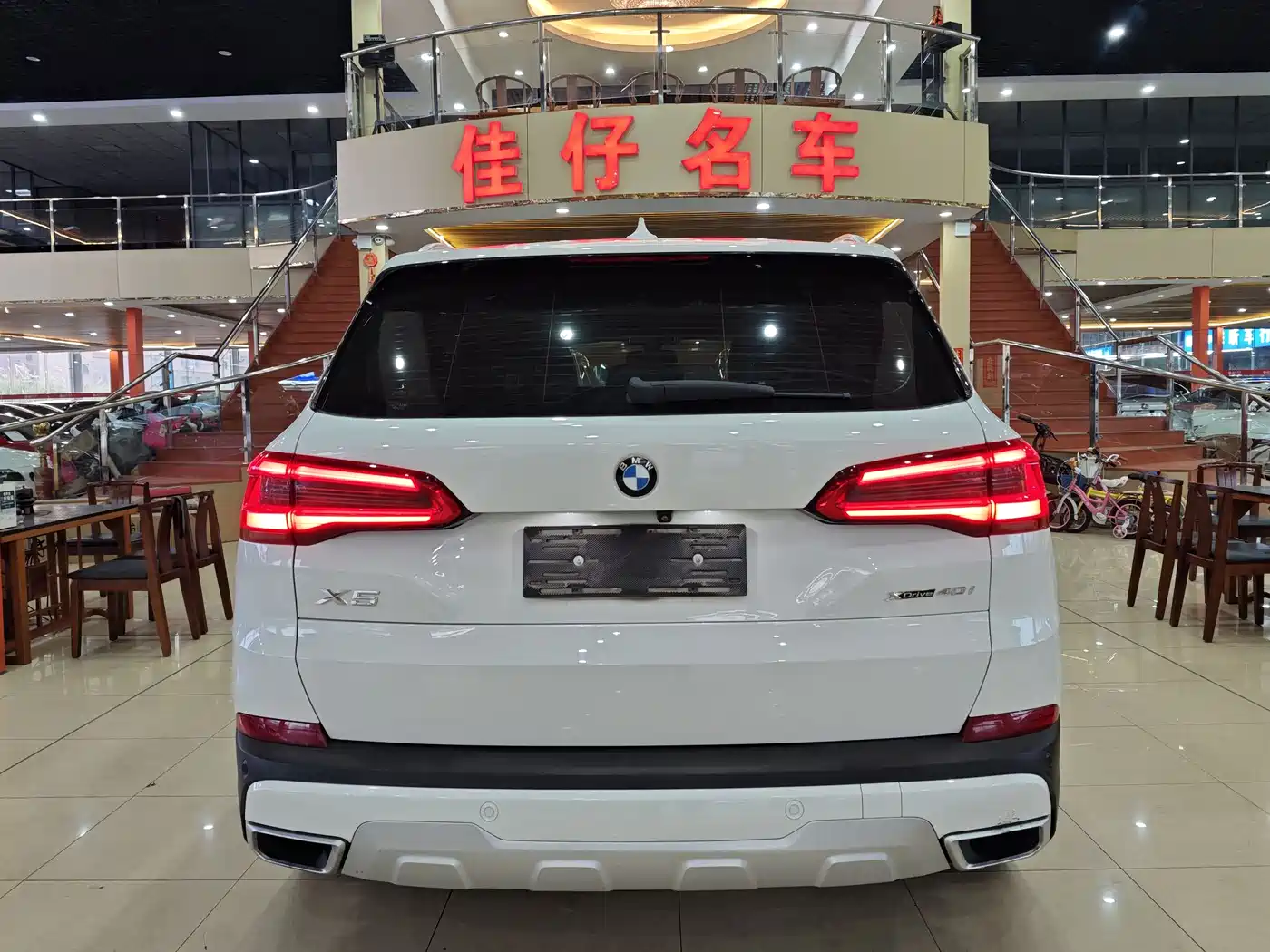 BMW X5 (Import) 2019 xDrive40i M Sport Package фото 5