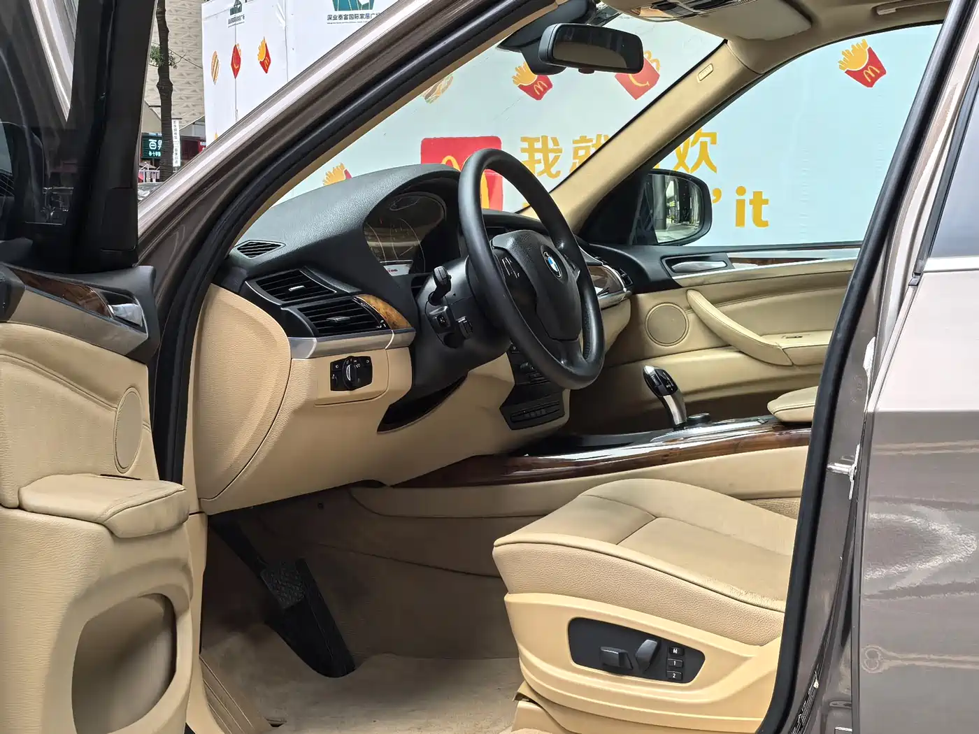 BMW X5 (Import) 2011 xDrive35i Leading Edition фото 18