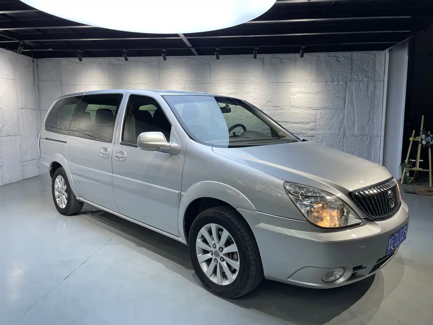 Buick GL8 2014 2.4L Classic Edition фото 3