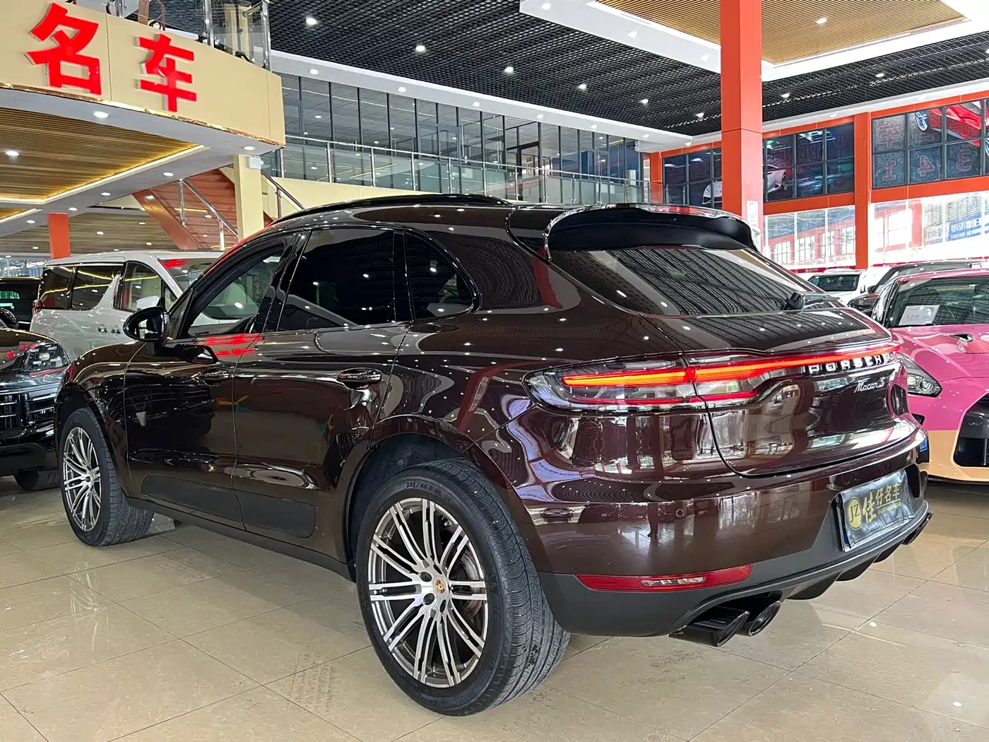 Porsche Macan 2018 Macan 2.0T фото 6