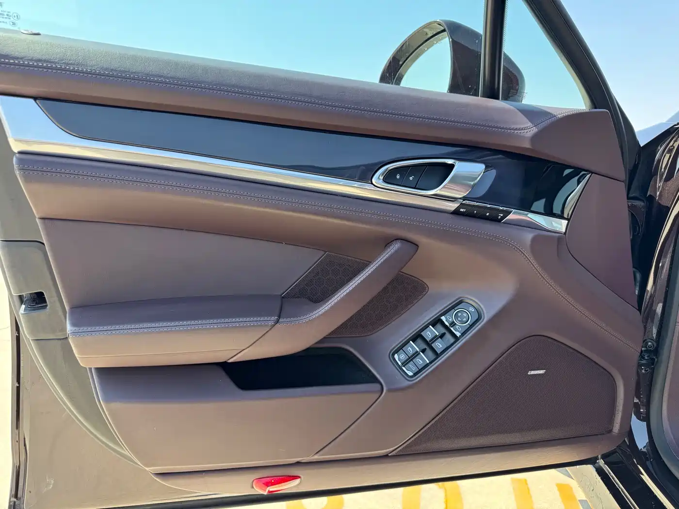 Porsche Panamera 2013 Panamera 4 Platinum Edition 3.6L фото 10