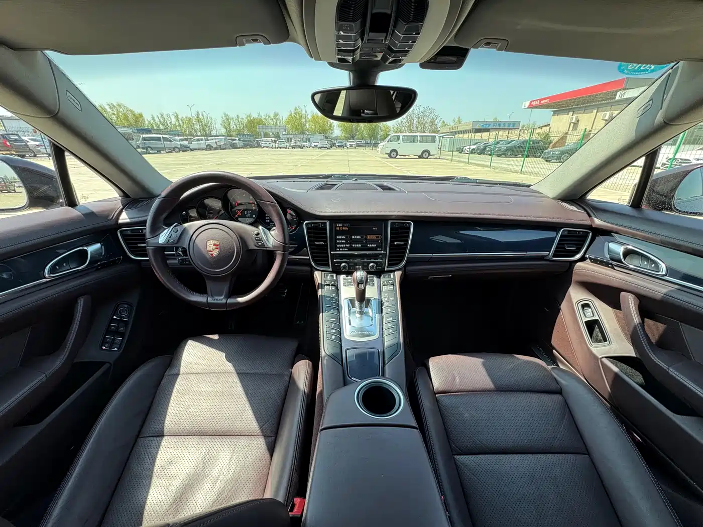 Porsche Panamera 2013 Panamera 4 Platinum Edition 3.6L фото 17