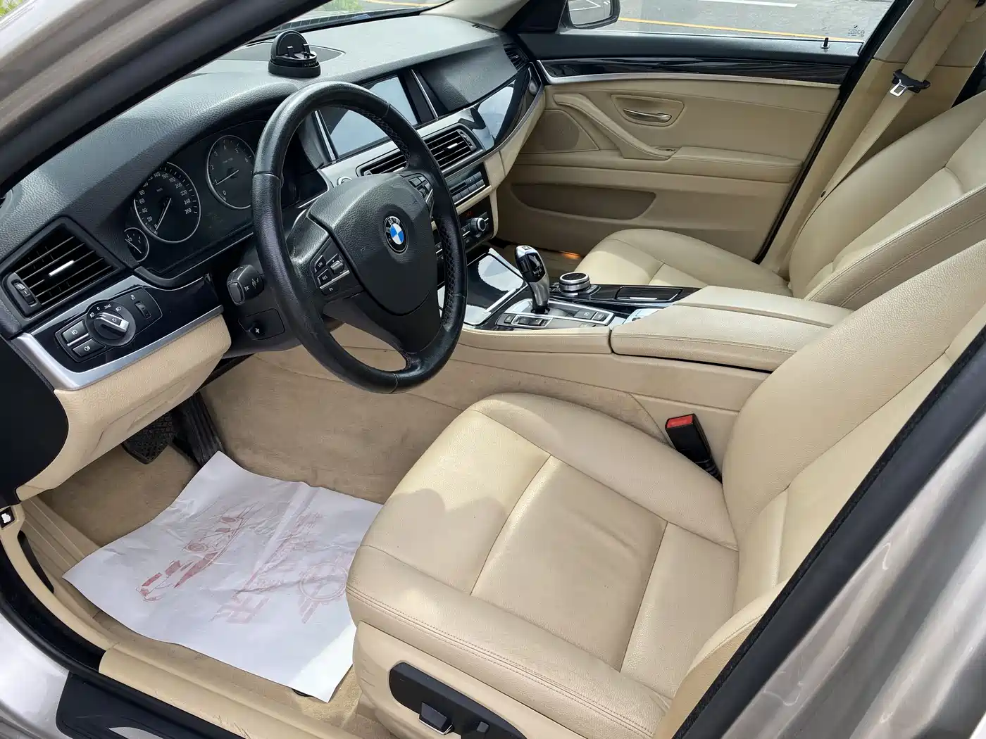 BMW 5 Series 2014 520Li Elegance фото 9